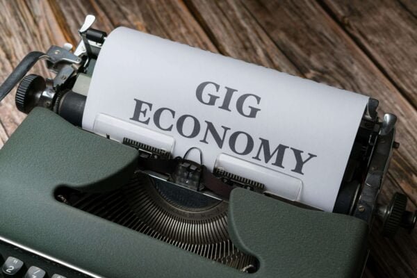 Economic Impact of the Gig Economy: Benefits and Challenges gig economy